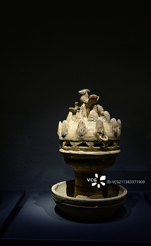 南京六朝博物馆位于原六朝建康城遗址，左邻右里分别是总统府和梅园新村纪念馆图片素材