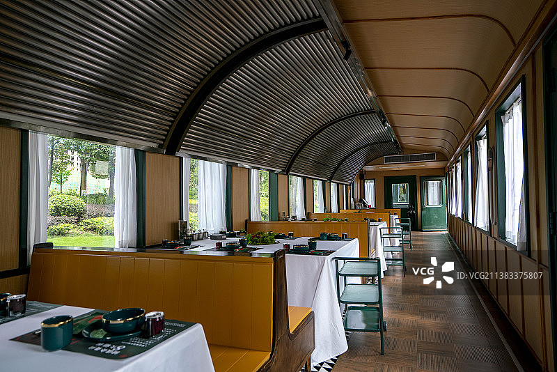 四川成都二仙桥公园火车主题餐厅室内装饰餐饮酒店图片素材