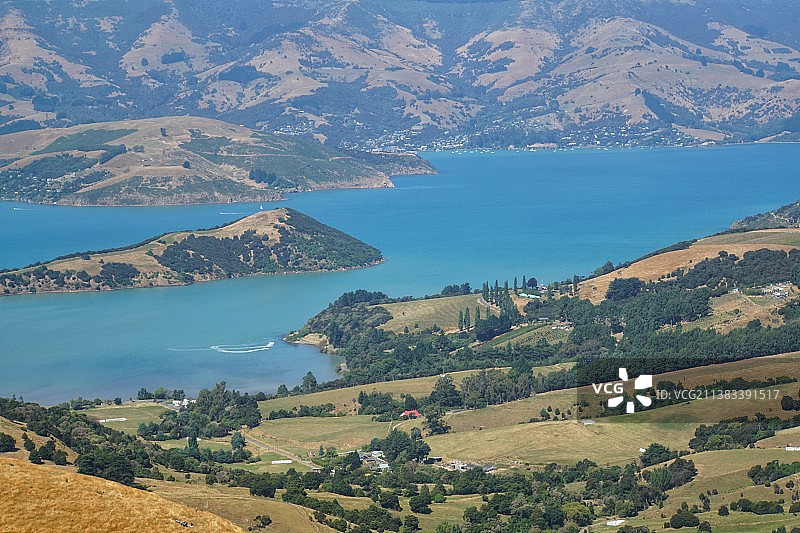 新西兰皇后镇瓦卡蒂普湖图片素材