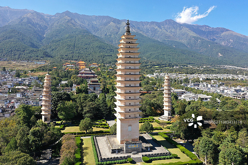 云南崇圣寺三塔图片素材