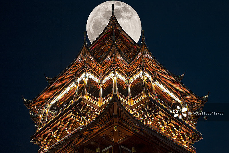 月下鸡鸣阁图片素材
