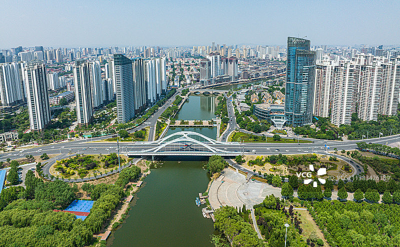临沂市凤凰广场涑河桥图片素材