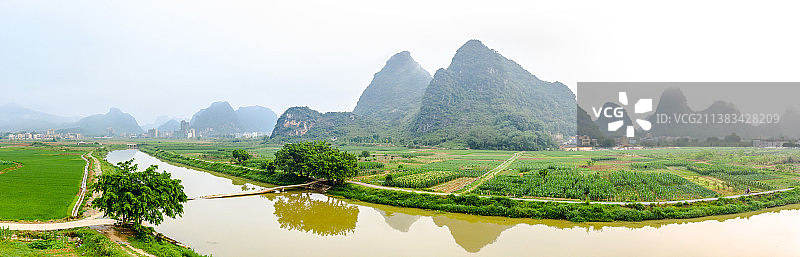 中国广东省清远市九龙镇九龙峰林小镇图片素材