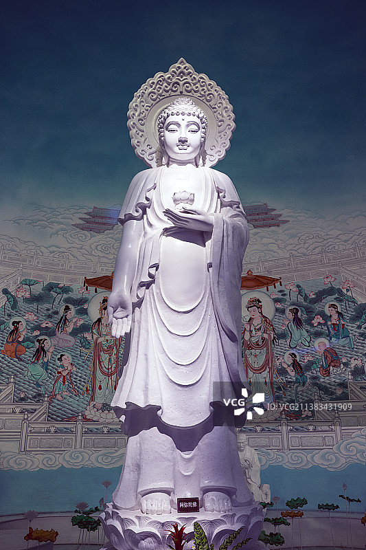 南京大报恩寺阿弥陀佛像图片素材