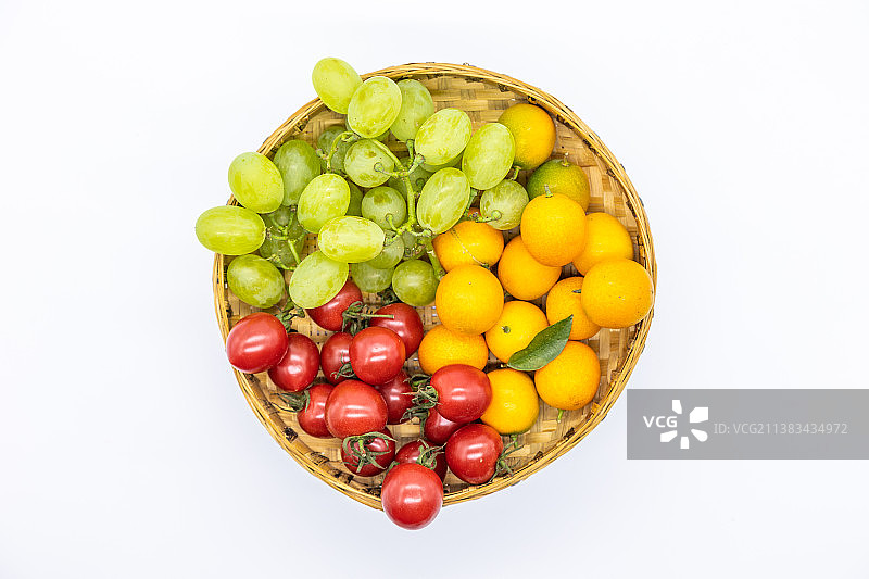 一筐新鲜水果图片素材