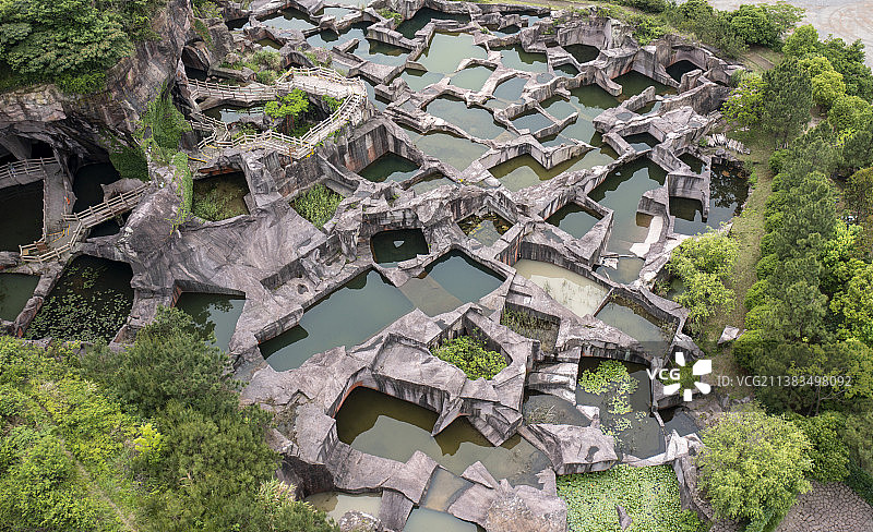 蛇蟠岛海盗村图片素材