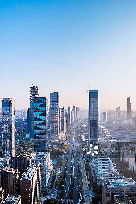 中国江苏河西CBD城市天际线航拍黄昏风光图片素材