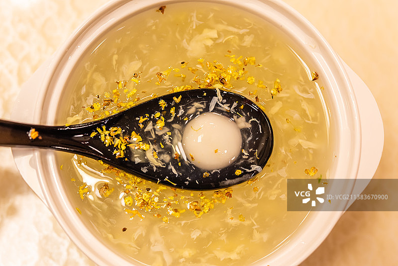 一碗桂花酒酿小圆子图片素材