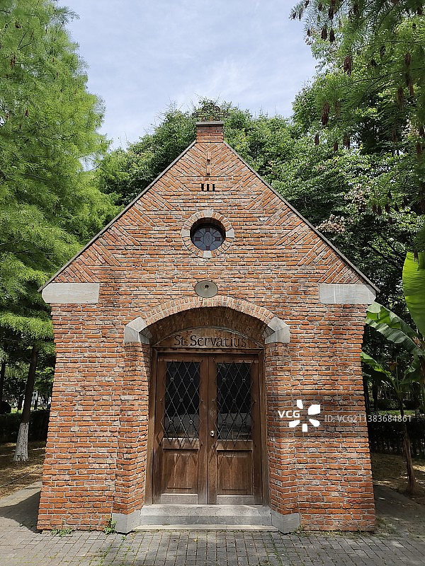 森林里的小教堂图片素材