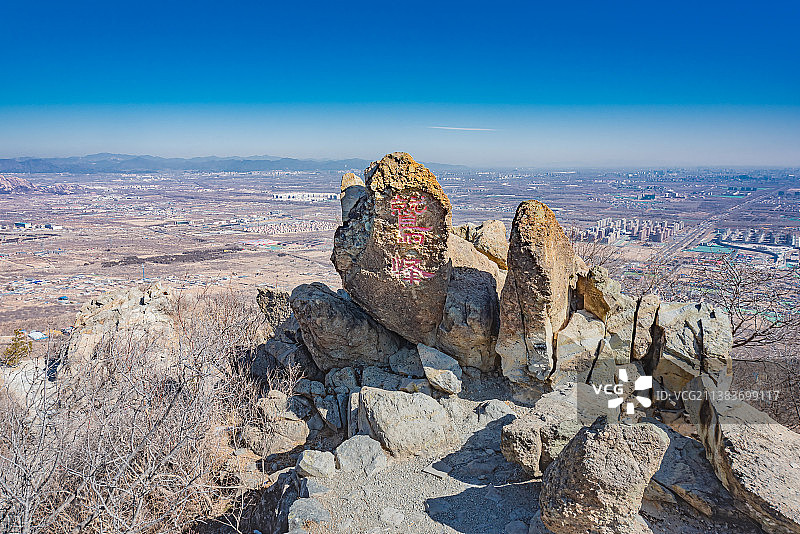北京鹫峰国家森林公园山顶鹫峰摩崖石刻图片素材