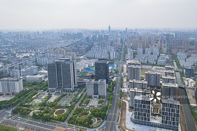 航拍江苏省常州金融商务广场图片素材