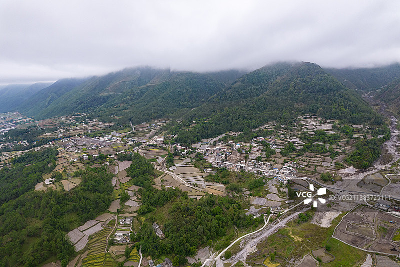 四川普格县螺髻山美丽风景图片素材