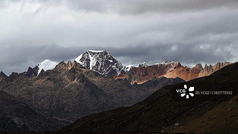 理塘海子山图片素材