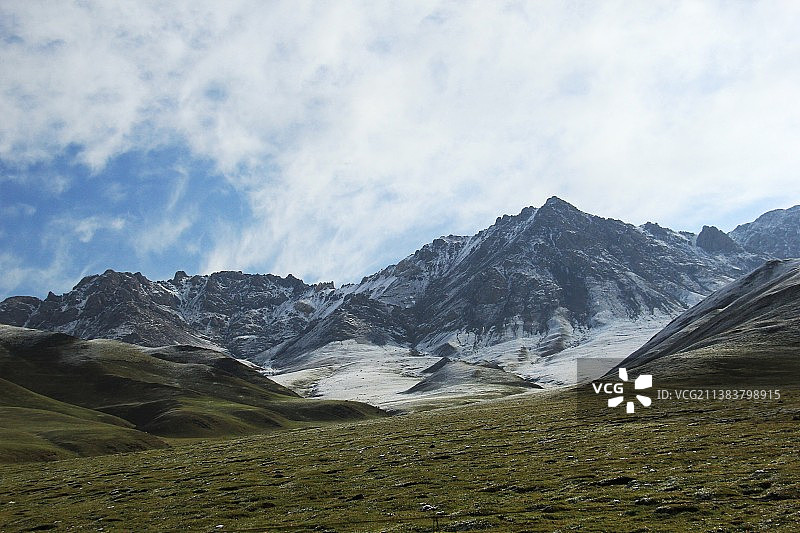 八月高原图片素材