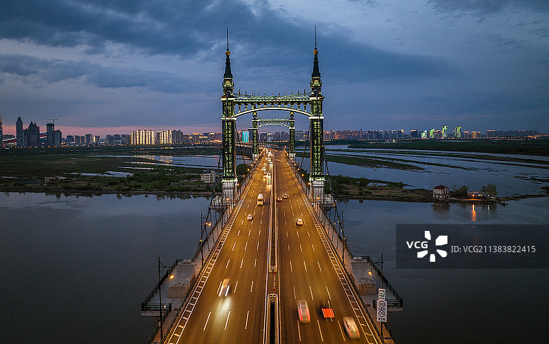 哈尔滨阳明滩大桥夜景图片素材