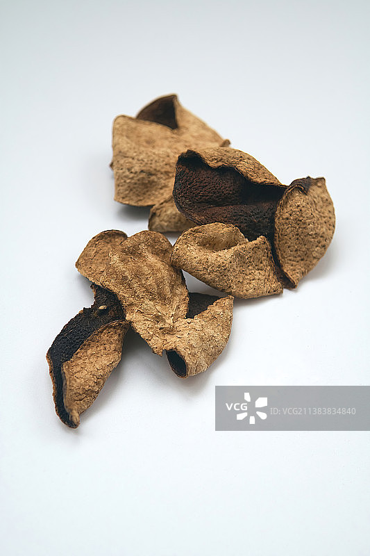 白色背景上的陈皮图片素材