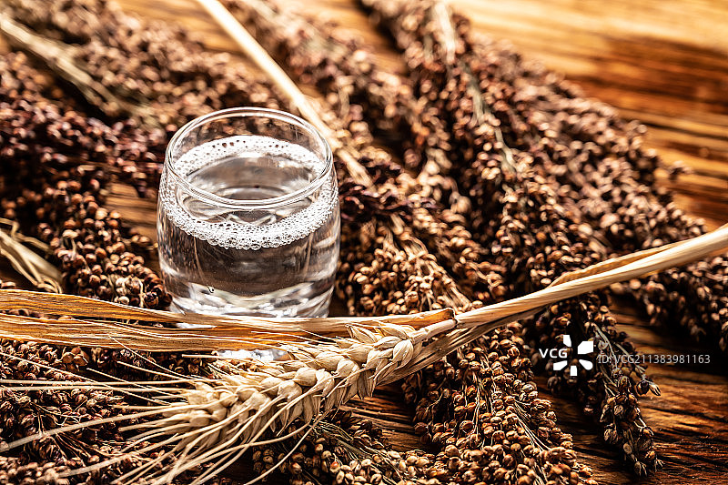 纯粮食白酒图片素材