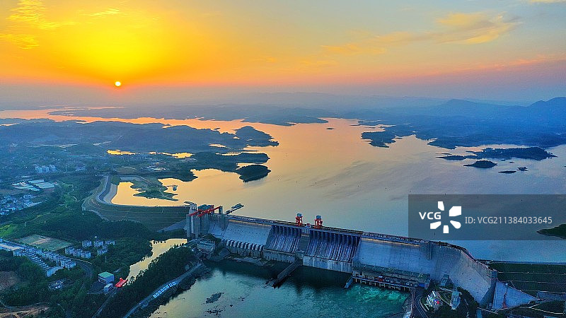 坝上落日图片素材