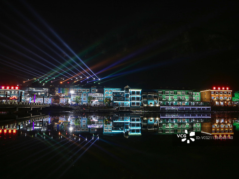 夜晚的小镇图片素材