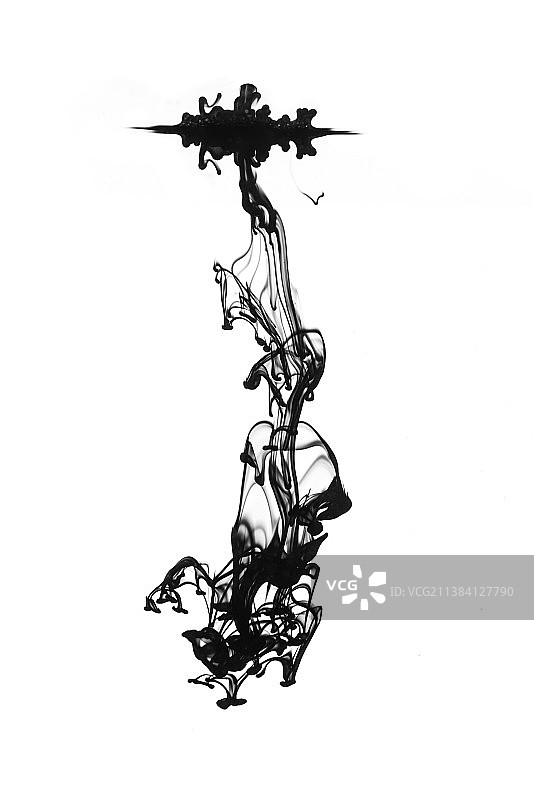 白色背景上的水墨泼墨素材图片素材