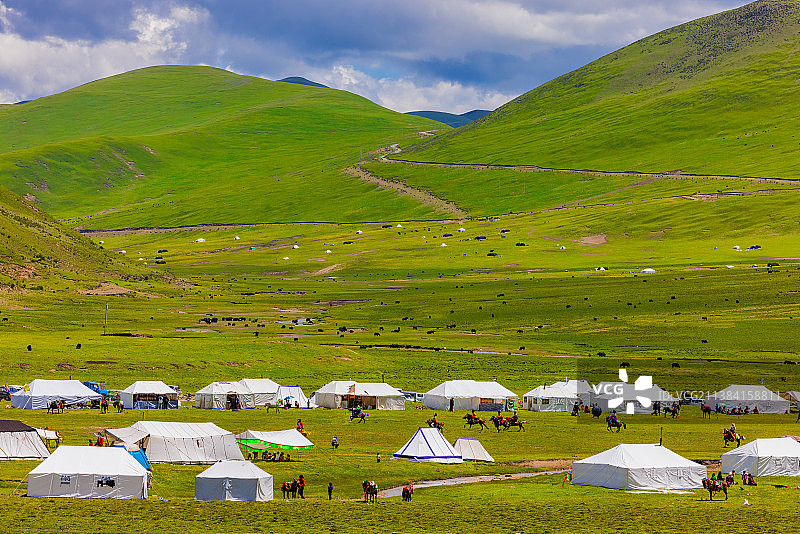 理塘赛马会图片素材