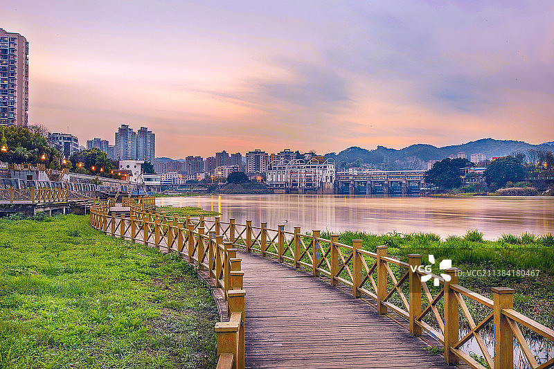 福建三明永安江滨公园步行慢道图片素材