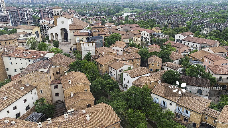 航拍成都天府新区麓山基金小镇欧式建筑社区图片素材