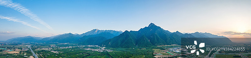 秦岭太平峪口圭峰山航拍全景图片素材