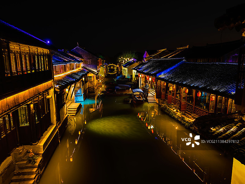 江南第一水乡周庄夜景图片素材