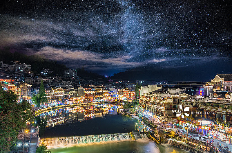 夜色阑珊图片素材