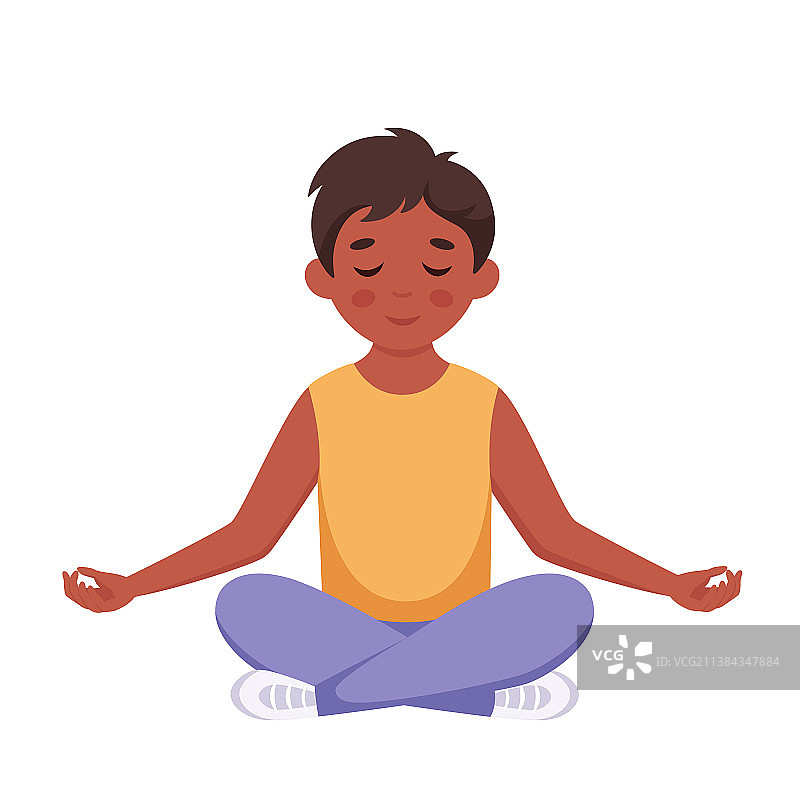 男孩做莲花式冥想瑜伽图片素材