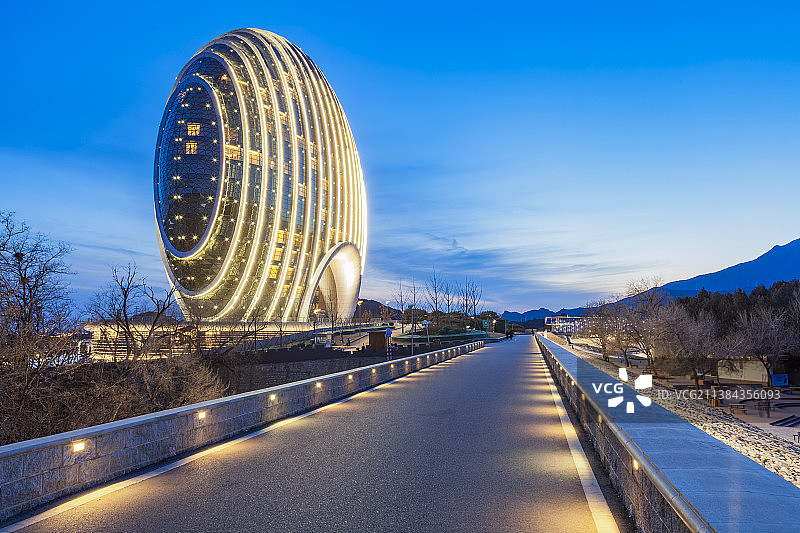 城市现代建筑公路图片素材