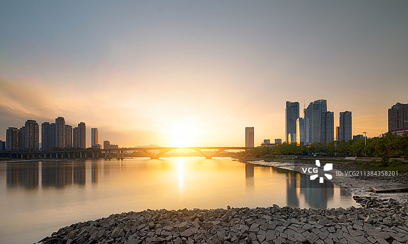 终点还是起点图片素材