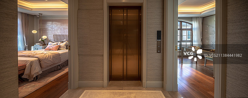 别墅内电梯间图片素材