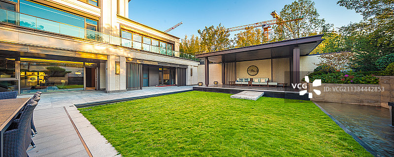 别墅庭院亭子图片素材