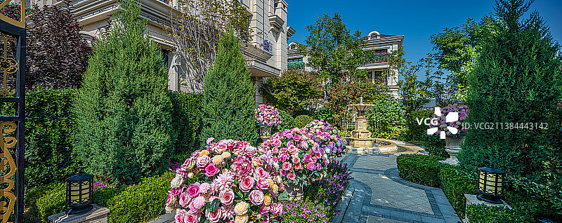别墅庭院花园图片素材