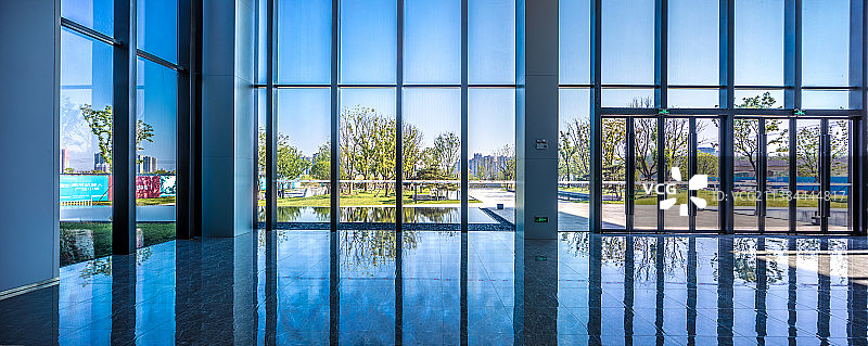 房地产售楼处大厅图片素材