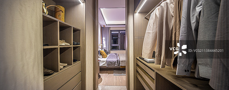 样板间衣帽间图片素材