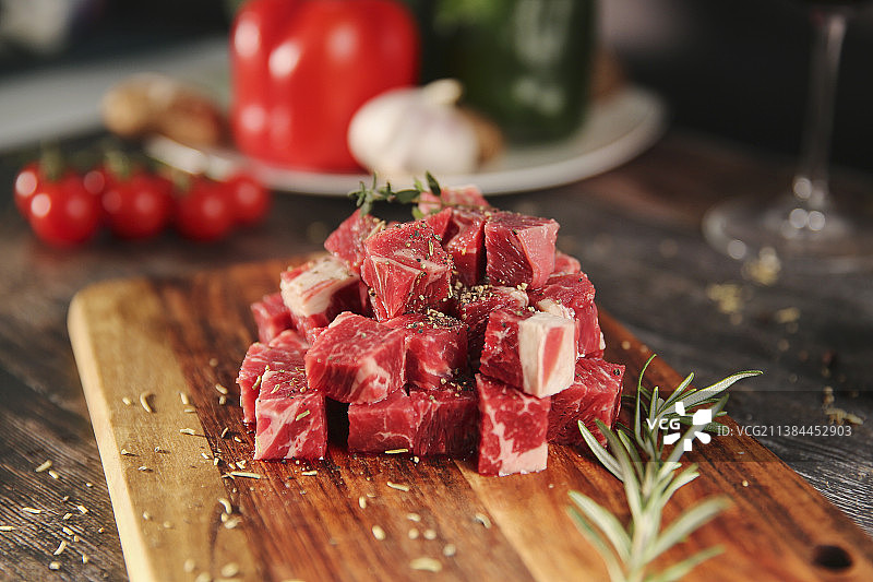 牛肉 牛肉粒  生牛肉图片素材