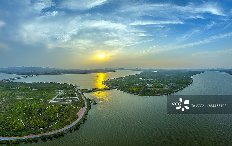 航拍襄阳汉江鱼梁洲中央生态公园自然风景城市风光图片素材