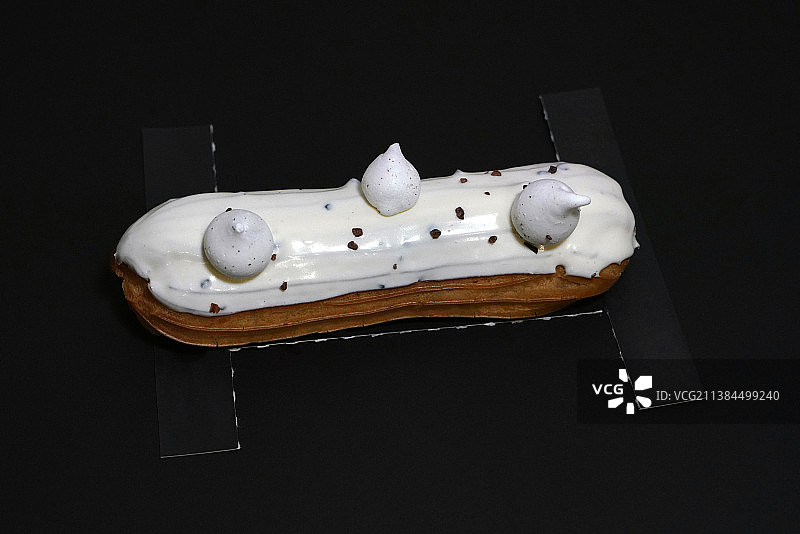 深色桌面上带有复制空间的食品和饮料平面概念顶视图图片素材