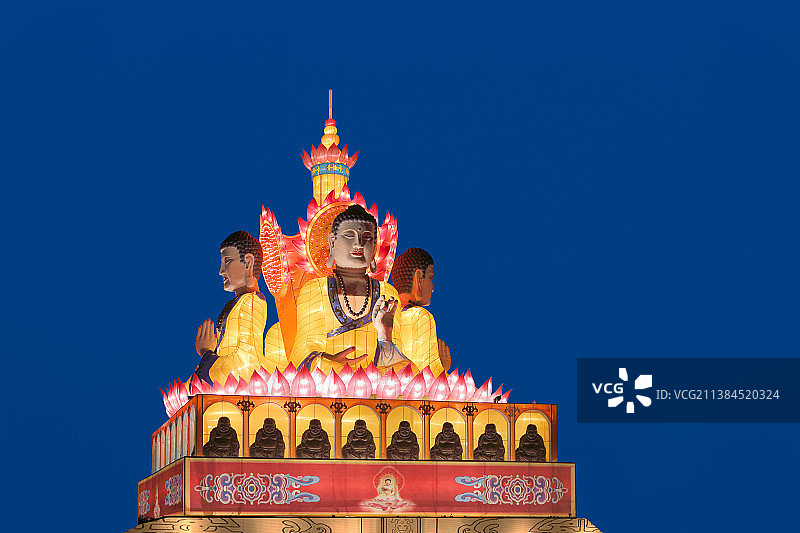 佛教观音像花灯特写图片素材