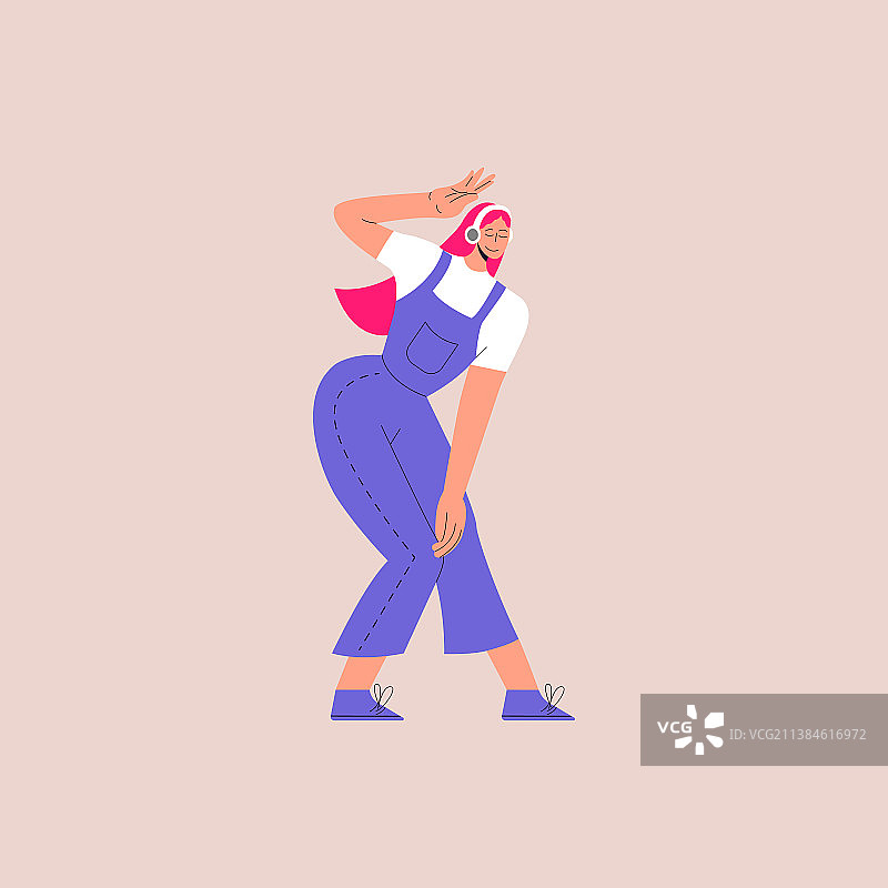 可爱的粉色头发女孩随音乐跳舞图片素材