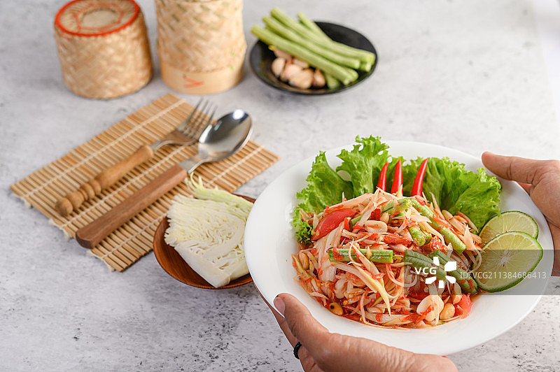 木瓜沙拉：传统泰国美食图片素材