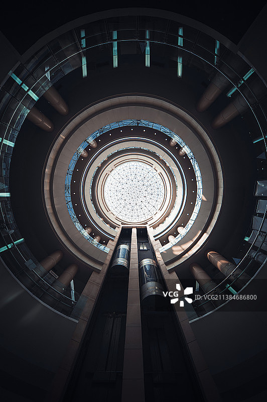 有电梯的天井图片素材