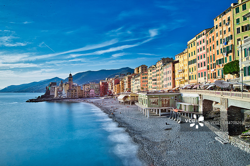 意大利卡莫利海景与建筑全景图片素材