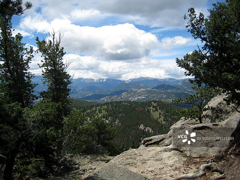 风景映衬天空的景色图片素材