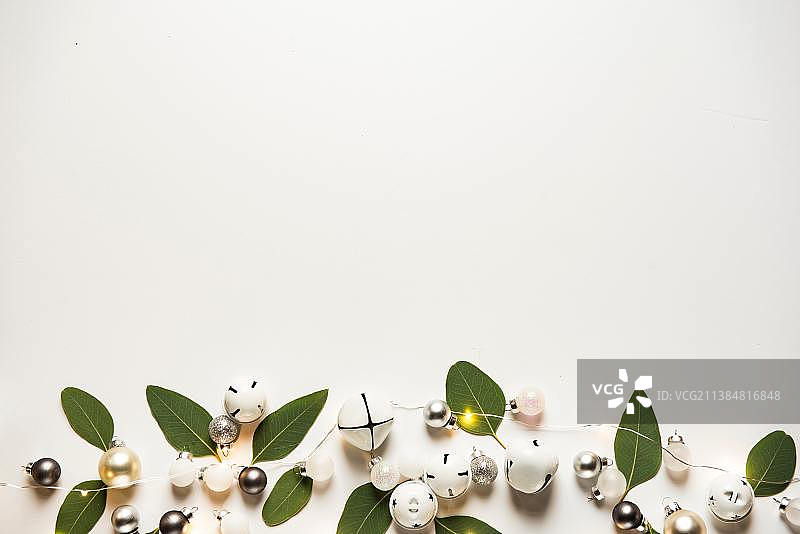 白色背景圣诞装饰特写，美国纽约世界贸易中心图片素材