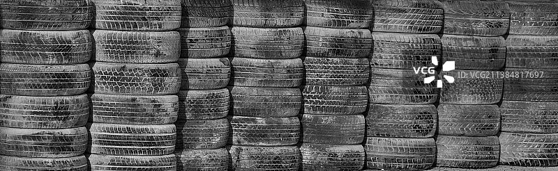 堆叠的汽车轮胎完整画面图片素材