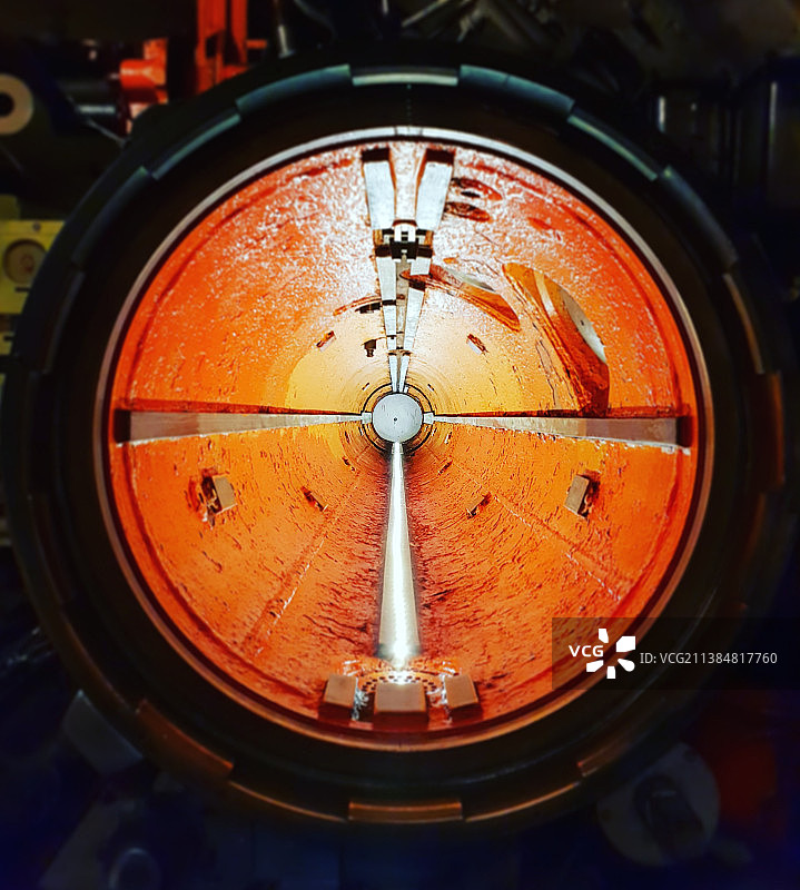 隧道视觉，俄罗斯机器零件特写图片素材